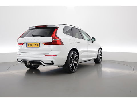 Volvo XC60 2.0 Recharge T6 AWD Plus Dark | Luchtvering | Pano | Trekhaak | 360cam | 21'' | Memory | H&K | Pilot Assist