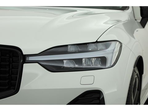 Volvo XC60 2.0 Recharge T6 AWD Plus Dark | Luchtvering | Pano | Trekhaak | 360cam | 21'' | Memory | H&K | Pilot Assist