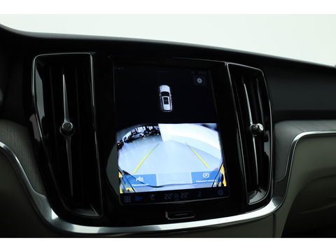 Volvo V60 T6 Recharge Plus Dark | Pilot Assist | Memory | Camera | Harman Kardon |