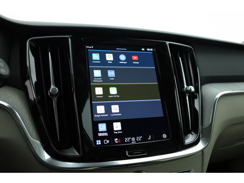 Volvo V60 T6 Recharge Plus Dark | Pilot Assist | Memory | Camera | Harman Kardon |