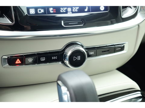 Volvo V60 T6 Recharge Plus Dark | Pilot Assist | Memory | Camera | Harman Kardon |