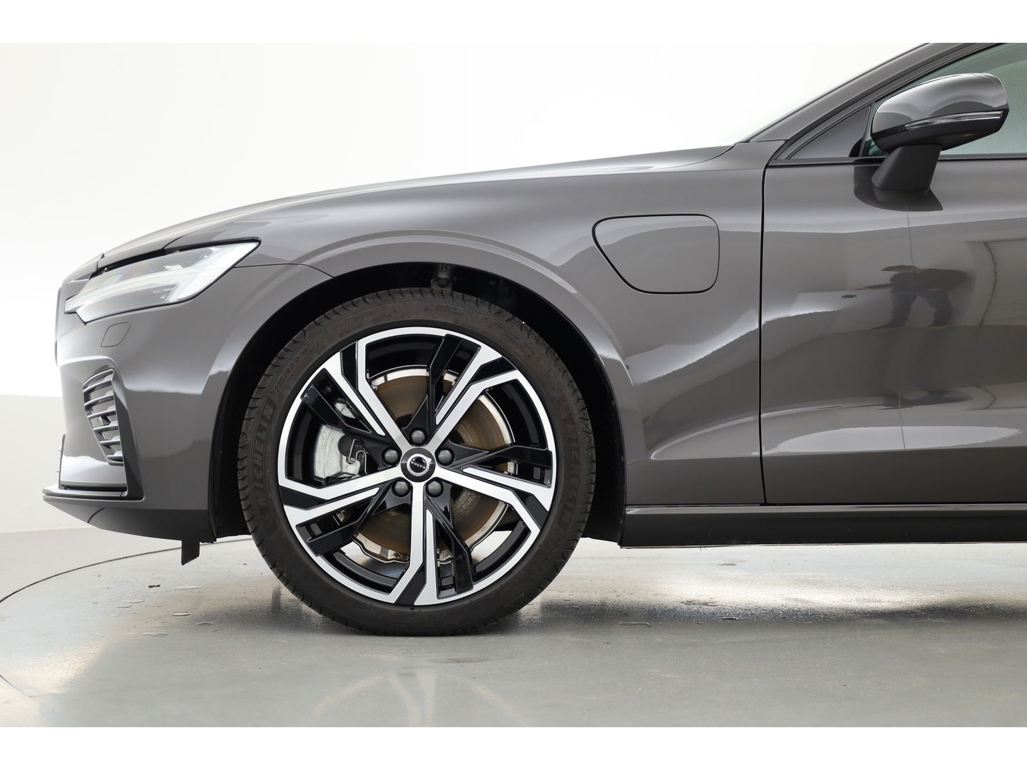 Volvo V60 T6 Recharge Plus Dark | Pilot Assist | Memory | Camera | Harman Kardon |