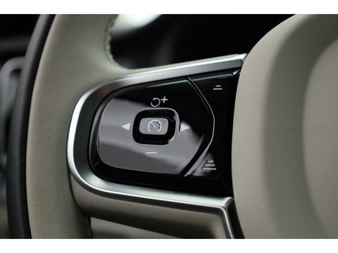 Volvo V60 T6 Recharge Plus Dark | Pilot Assist | Memory | Camera | Harman Kardon |