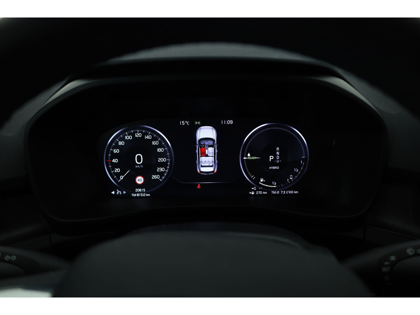 Volvo XC40 1.5 T4 Plug-in hybrid Plus Dark | Facelift | Elek. stoelen | H&K Audio | Stoel + stuurverw. | Camera |
