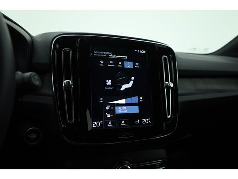 Volvo XC40 1.5 T4 Plug-in hybrid Plus Dark | Facelift | Elek. stoelen | H&K Audio | Stoel + stuurverw. | Camera |