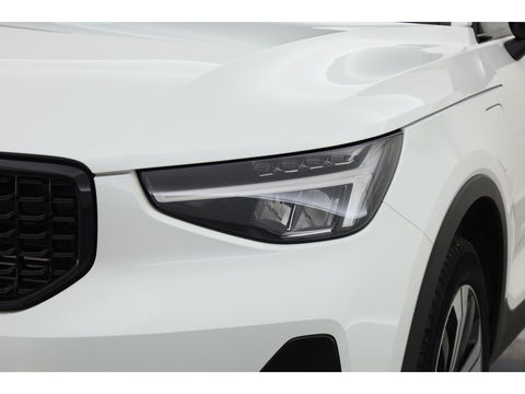 Volvo XC40 1.5 T4 Plug-in hybrid Plus Dark | Facelift | Elek. stoelen | H&K Audio | Stoel + stuurverw. | Camera |