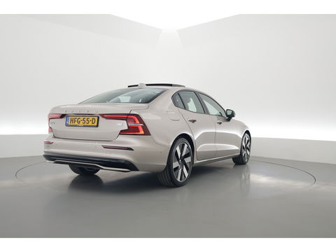 Volvo S60 2.0 Recharge T8 AWD Ultimate Dark | Pano | Head-up | 360 camera | 19 inch | H&K Audio | Gelamineerd Glas |