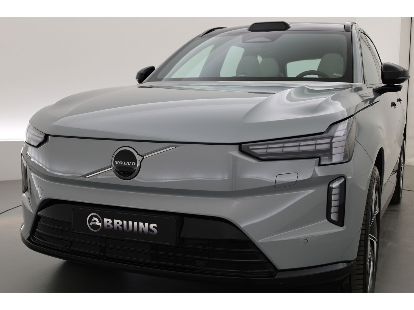 Volvo EX90 Twin Performance Ultra 7p. 111 kWh | Bowers & Wilkins | Head-up | Massage | 22 '' | Matrix LED | Pilot Assist | Park Pilot |