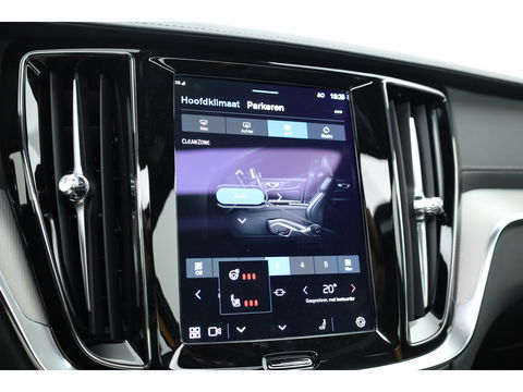 Volvo S60 T8 Polestar Engineered '455pk' | Pano-dak | Bowers & Wilkins Audio | 360 camera | Gelaagd glas |