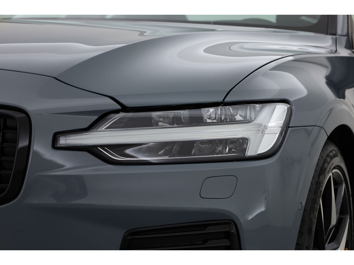 Volvo S60 T8 Polestar Engineered '455pk' | Pano-dak | Bowers & Wilkins Audio | 360 camera | Gelaagd glas |