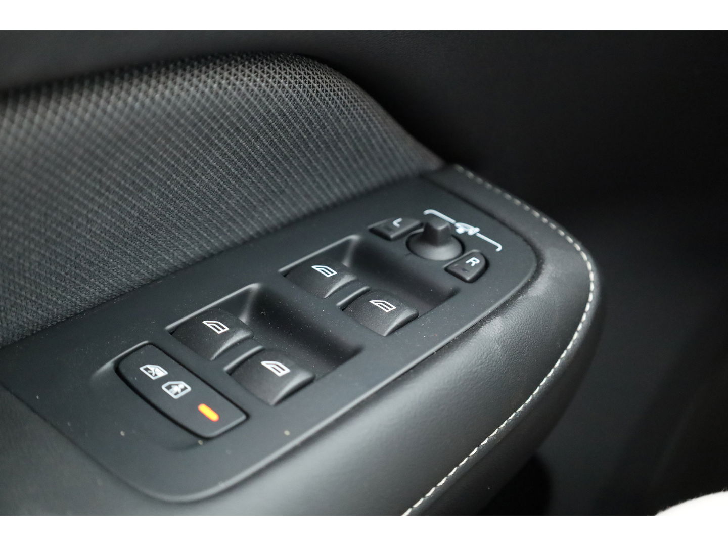 Volvo S60 T8 Polestar Engineered '455pk' | Pano-dak | Bowers & Wilkins Audio | 360 camera | Gelaagd glas |