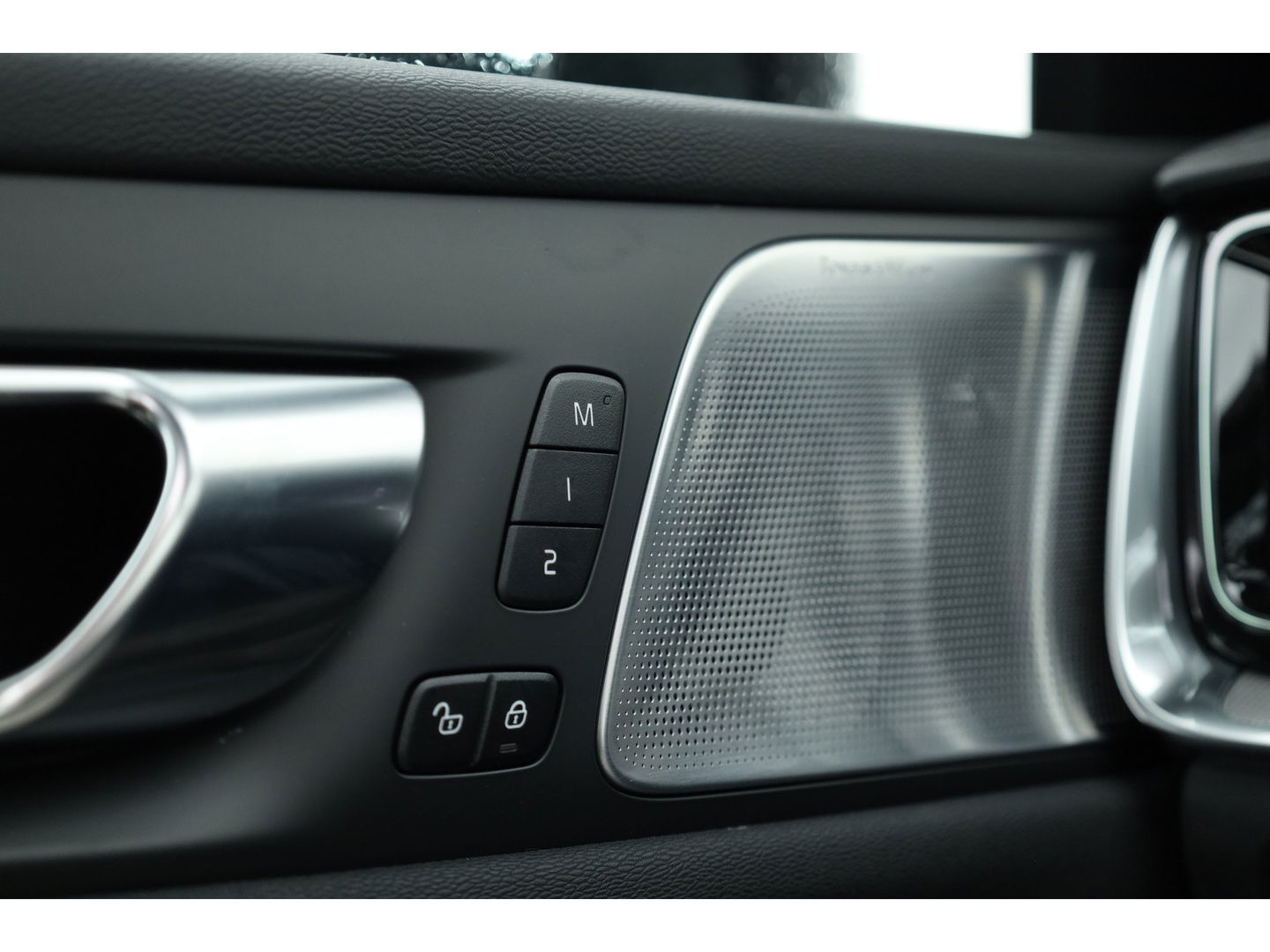 Volvo S60 T8 Polestar Engineered '455pk' | Pano-dak | Bowers & Wilkins Audio | 360 camera | Gelaagd glas |