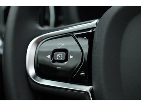 Volvo S60 T8 Polestar Engineered '455pk' | Pano-dak | Bowers & Wilkins Audio | 360 camera | Gelaagd glas |