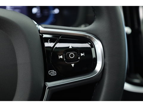 Volvo V60 2.0 T8 Recharge AWD Ultimate Dark | Bowers & Wilkins | Head-up | Trekhaak | 360cam | Pilot Assist |