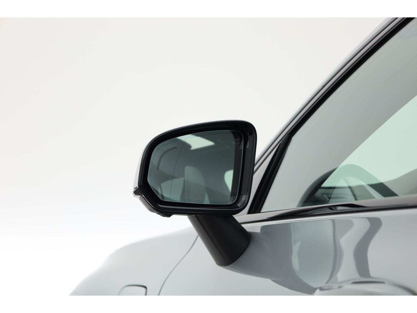 Volvo V60 2.0 T8 Recharge AWD Ultimate Dark | Bowers & Wilkins | Head-up | Trekhaak | 360cam | Pilot Assist |