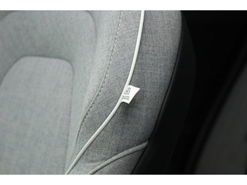 Volvo V60 2.0 T8 Recharge AWD Ultimate Dark | Bowers & Wilkins | Head-up | Trekhaak | 360cam | Pilot Assist |