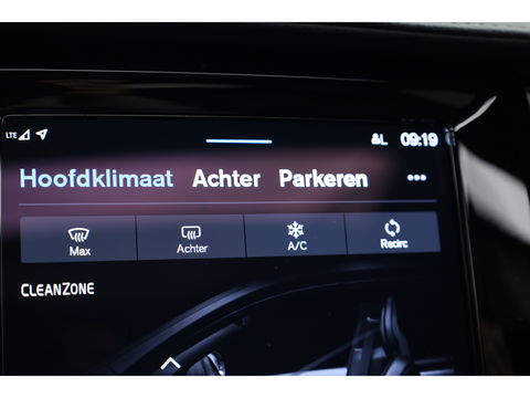 Volvo V90 B4 Ultimate Bright 197pk | Pano | HUD | 360cam | H&K | Memory seats | Standkachel |