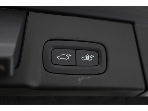 Volvo V90 B4 Ultimate Bright 197pk | Pano | HUD | 360cam | H&K | Memory seats | Standkachel |