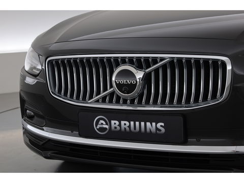 Volvo V90 B4 Ultimate Bright 197pk | Pano | HUD | 360cam | H&K | Memory seats | Standkachel |