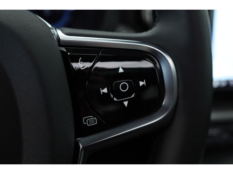Volvo XC60 2.0 T8 Plug-in hybrid AWD Plus Dark | Pano-dak | 360 Cam. | BLIS | H&K | ACC |