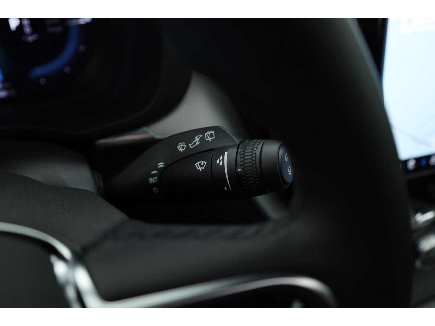 Volvo XC60 2.0 T8 Plug-in hybrid AWD Plus Dark | Pano-dak | 360 Cam. | BLIS | H&K | ACC |