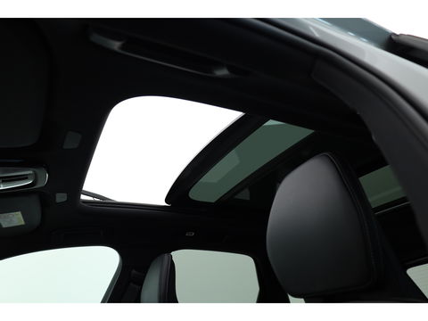 Volvo XC60 2.0 T8 Plug-in hybrid AWD Plus Dark | Pano-dak | 360 Cam. | BLIS | H&K | ACC |