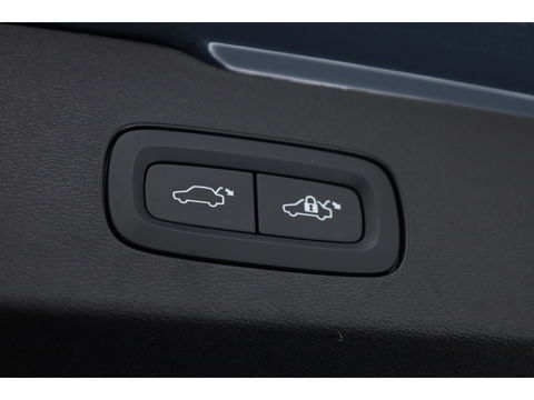 Volvo V60 2.0 T6 Plug-in hybrid AWD Plus Dark | H&K Audio | ACC | Blis | 4x stoel + stuurverw. | 19'' |