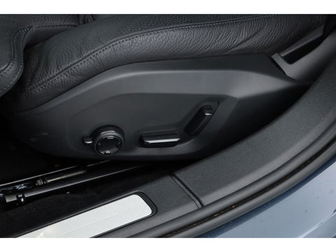 Volvo V60 2.0 T6 Plug-in hybrid AWD Plus Dark | H&K Audio | ACC | Blis | 4x stoel + stuurverw. | 19'' |