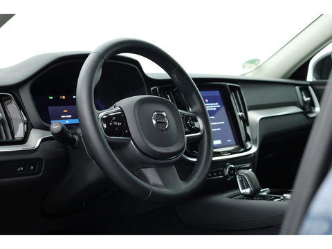 Volvo V60 2.0 T6 Plug-in hybrid AWD Plus Dark | H&K Audio | ACC | Blis | 4x stoel + stuurverw. | 19'' |