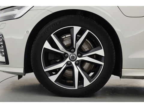 Volvo V60 2.0 T6 Recharge AWD R-Design | Pano | HUD | Bowers & Wilkins |  Stoelverw.+ verkoeling | 360 camera | ACC |