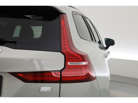 Volvo V60 2.0 T6 Recharge AWD R-Design | Pano | HUD | Bowers & Wilkins |  Stoelverw.+ verkoeling | 360 camera | ACC |
