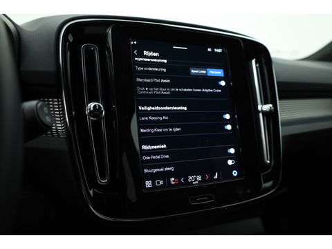 Volvo XC40 Recharge Plus | Trekhaak | Pilot Assist | Camera | Stoel+ stuuverw. |