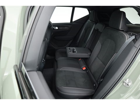 Volvo XC40 Recharge Plus | Trekhaak | Pilot Assist | Camera | Stoel+ stuuverw. |