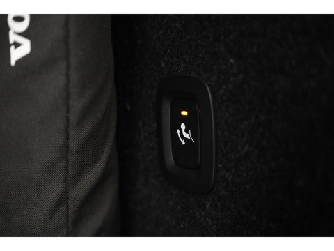 Volvo XC40 Recharge Plus | Trekhaak | Pilot Assist | Camera | Stoel+ stuuverw. |