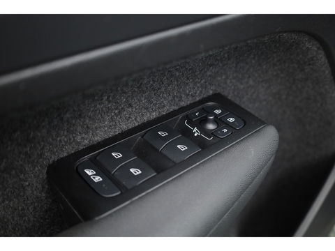 Volvo XC40 Recharge Plus | Trekhaak | Pilot Assist | Camera | Stoel+ stuuverw. |