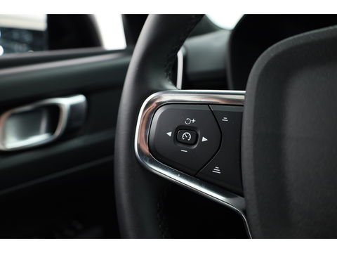 Volvo XC40 Recharge Plus | Trekhaak | Pilot Assist | Camera | Stoel+ stuuverw. |