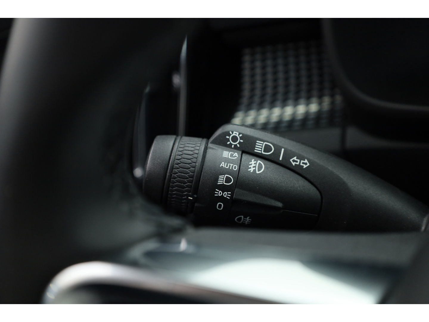 Volvo XC40 Recharge Plus | Trekhaak | Pilot Assist | Camera | Stoel+ stuuverw. |