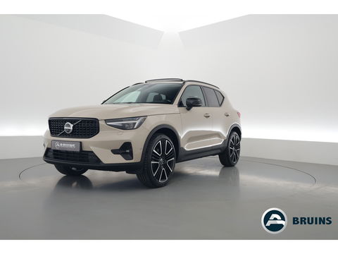 Volvo XC40 2.0 B4 Ultra Dark | Pano | Matrix LED | 360cam | 21'' | Pilot Assist | H&K