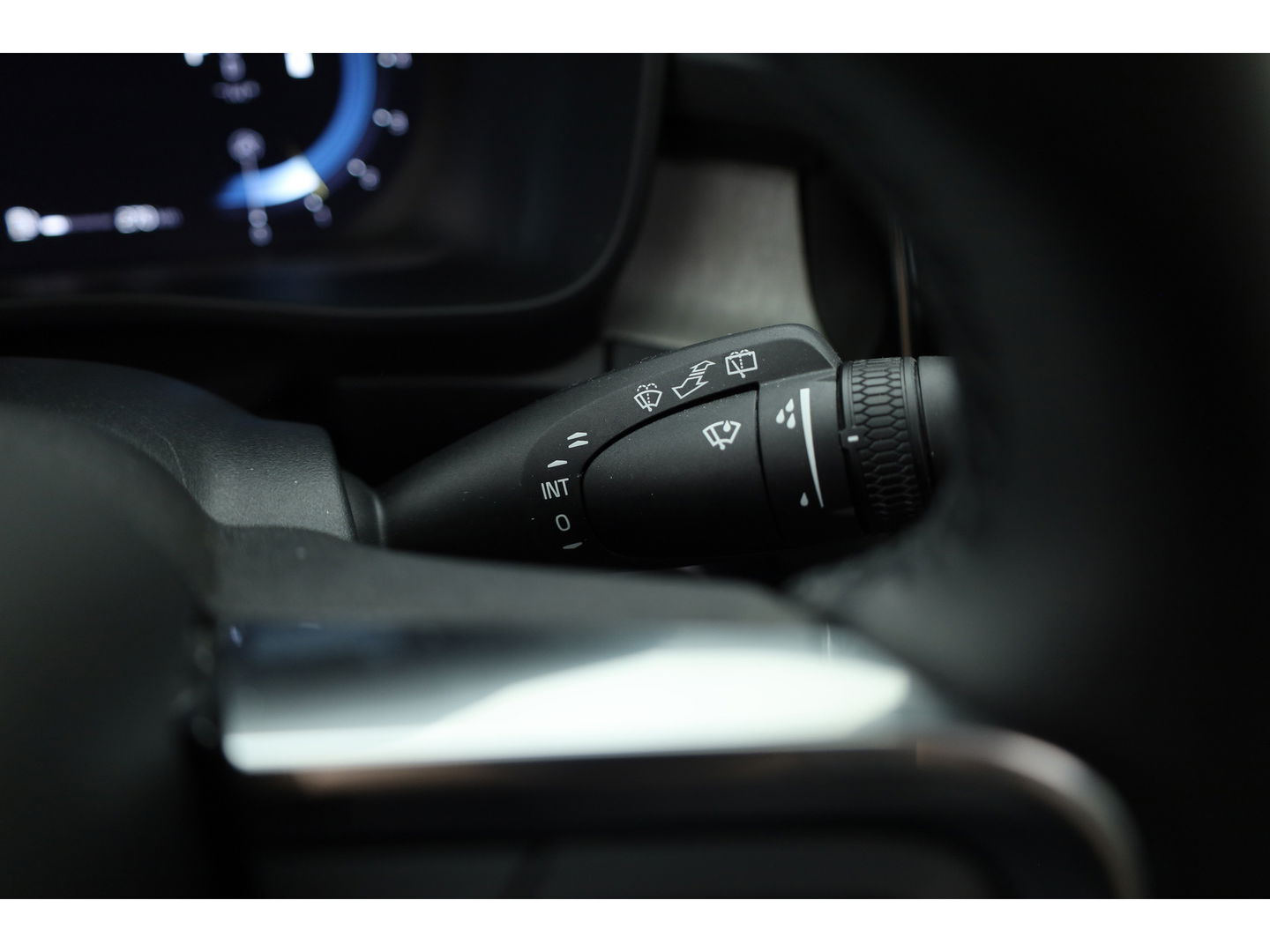 Volvo XC40 2.0 B4 Ultra Dark | Pano | Matrix LED | 360cam | 21'' | Pilot Assist | H&K