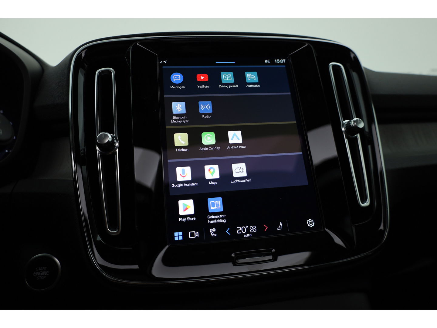 Volvo XC40 2.0 B4 Ultra Dark | Pano | Matrix LED | 360cam | 21'' | Pilot Assist | H&K