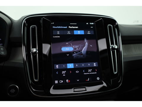 Volvo XC40 2.0 B4 Ultra Dark | Pano | Matrix LED | 360cam | 21'' | Pilot Assist | H&K