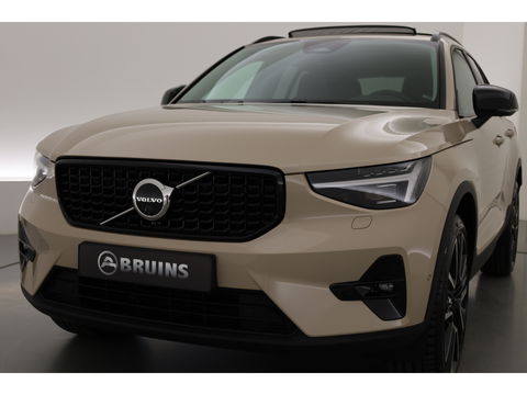 Volvo XC40 2.0 B4 Ultra Dark | Pano | Matrix LED | 360cam | 21'' | Pilot Assist | H&K