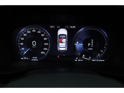 Volvo XC40 T4 Recharge Ultimate Dark | Pano | Pilot assist | 360cam | H&K | Elek. Stoelen |