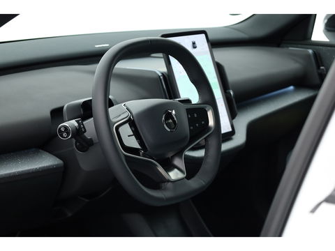 Volvo EX30 Single Motor Extended Range Ultra 69 kWh | Pano | 360cam | Stoel-stuurverw. | 22KW on-board lader