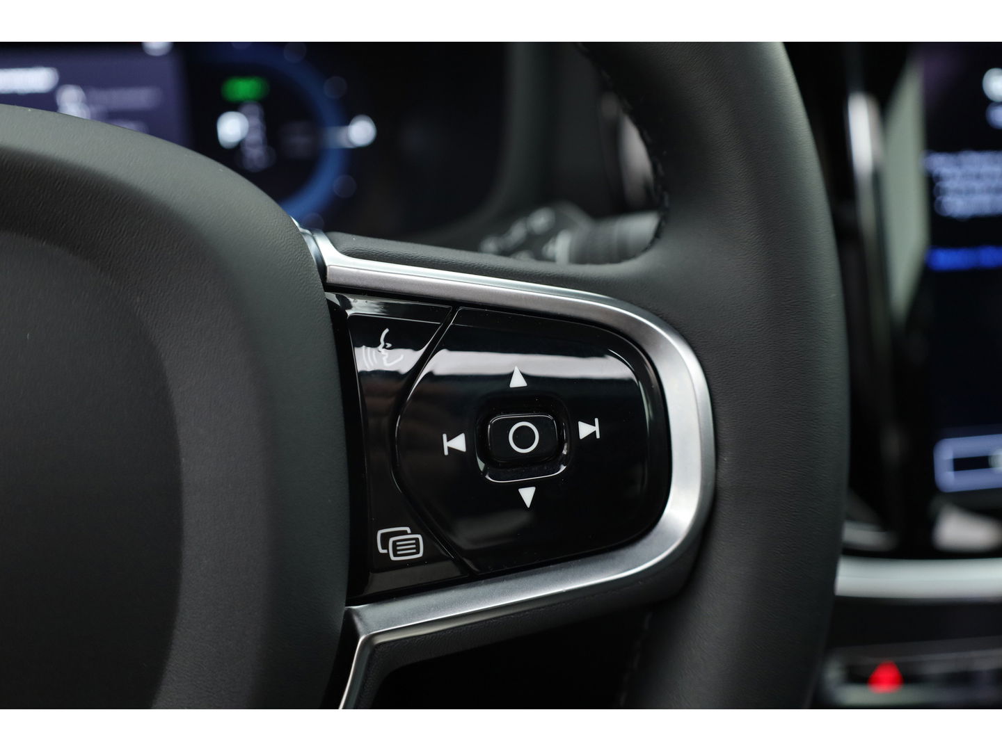Volvo V60 T6 Recharge Plus Bright | Pano | 4x stoelen verw. | Stuur & voorruit verw. |
