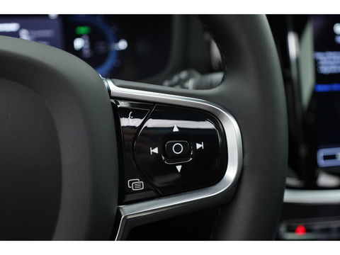 Volvo V60 T6 Recharge Plus Bright | Pano | 4x stoelen verw. | Stuur & voorruit verw. |