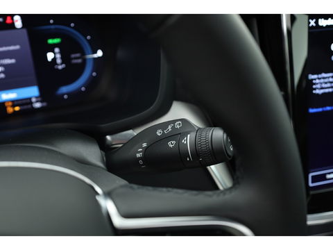 Volvo V60 T6 Recharge Plus Bright | Pano | 4x stoelen verw. | Stuur & voorruit verw. |