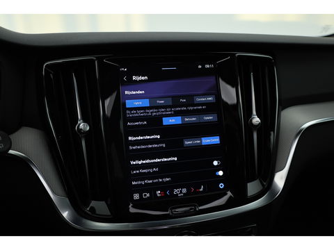 Volvo V60 T6 Recharge Plus Bright | Pano | 4x stoelen verw. | Stuur & voorruit verw. |