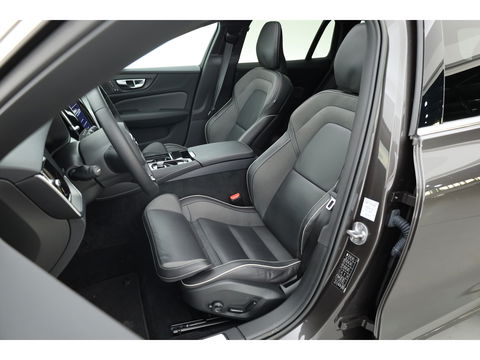 Volvo V60 T6 Recharge Plus Bright | Pano | 4x stoelen verw. | Stuur & voorruit verw. |