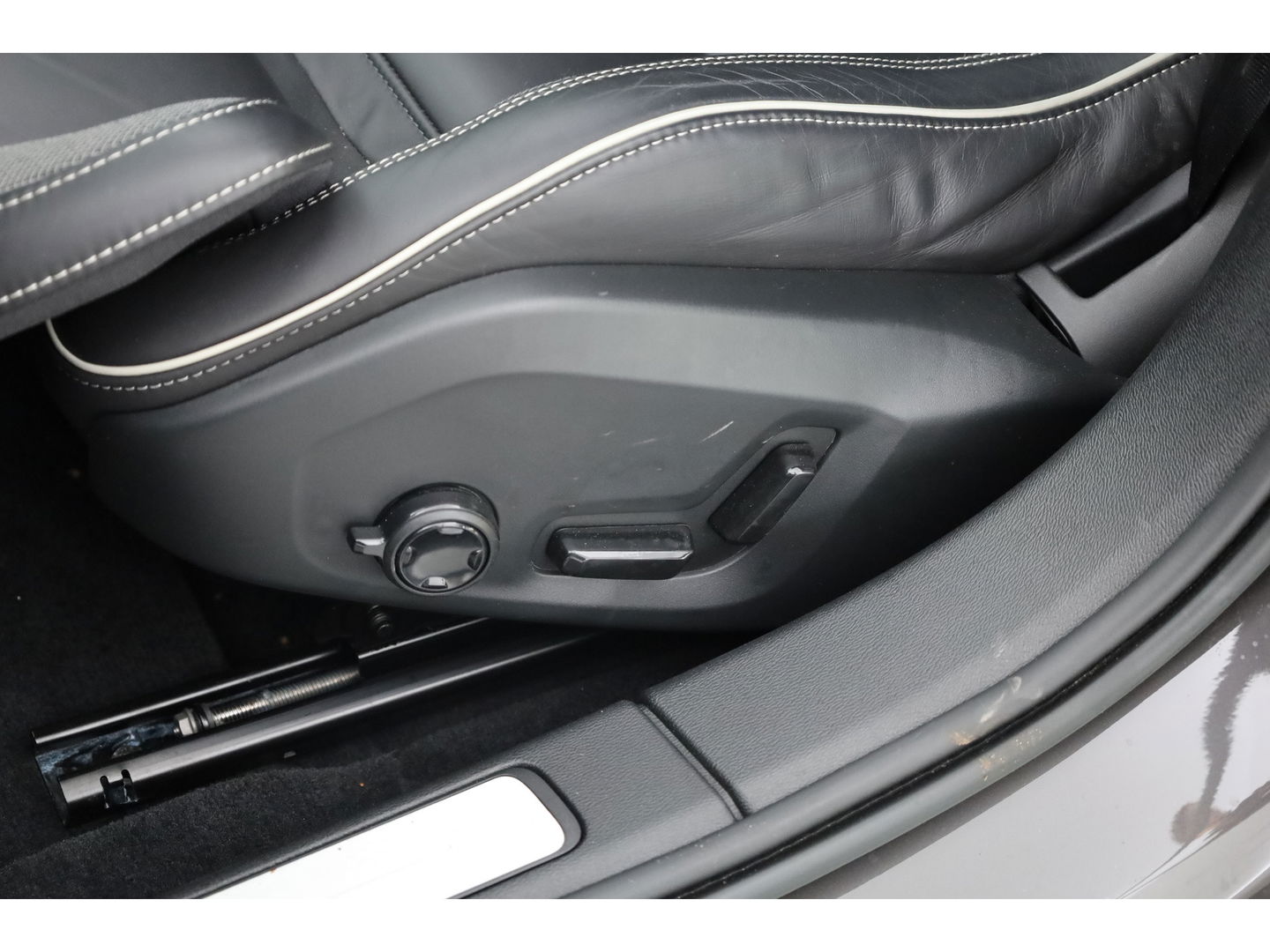 Volvo V60 T6 Recharge Plus Bright | Pano | 4x stoelen verw. | Stuur & voorruit verw. |